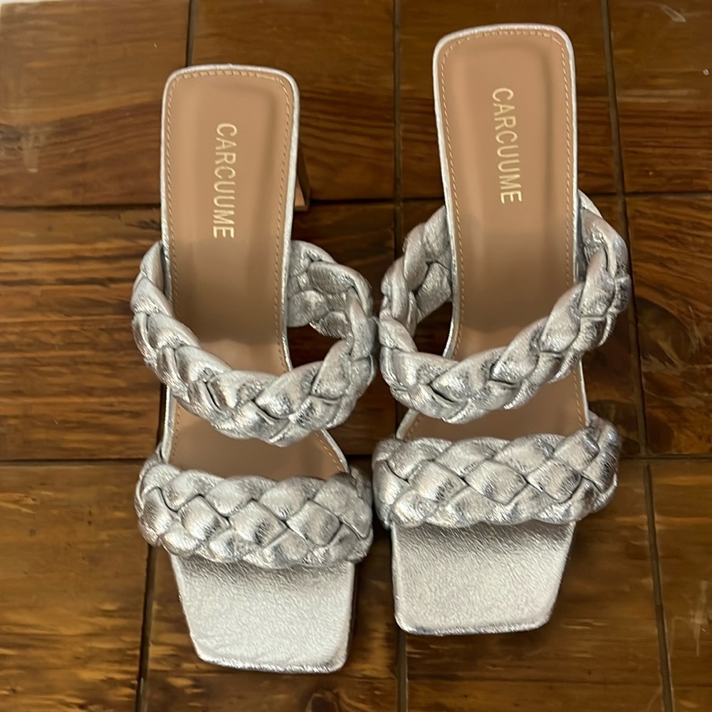 Carcuume women’s braided two strapped sandals